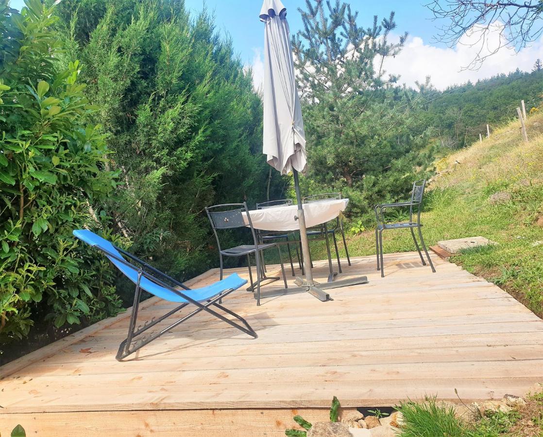 Le Petit Rias Gite Soleil Saint Maurice en Chalencon Экстерьер фото
