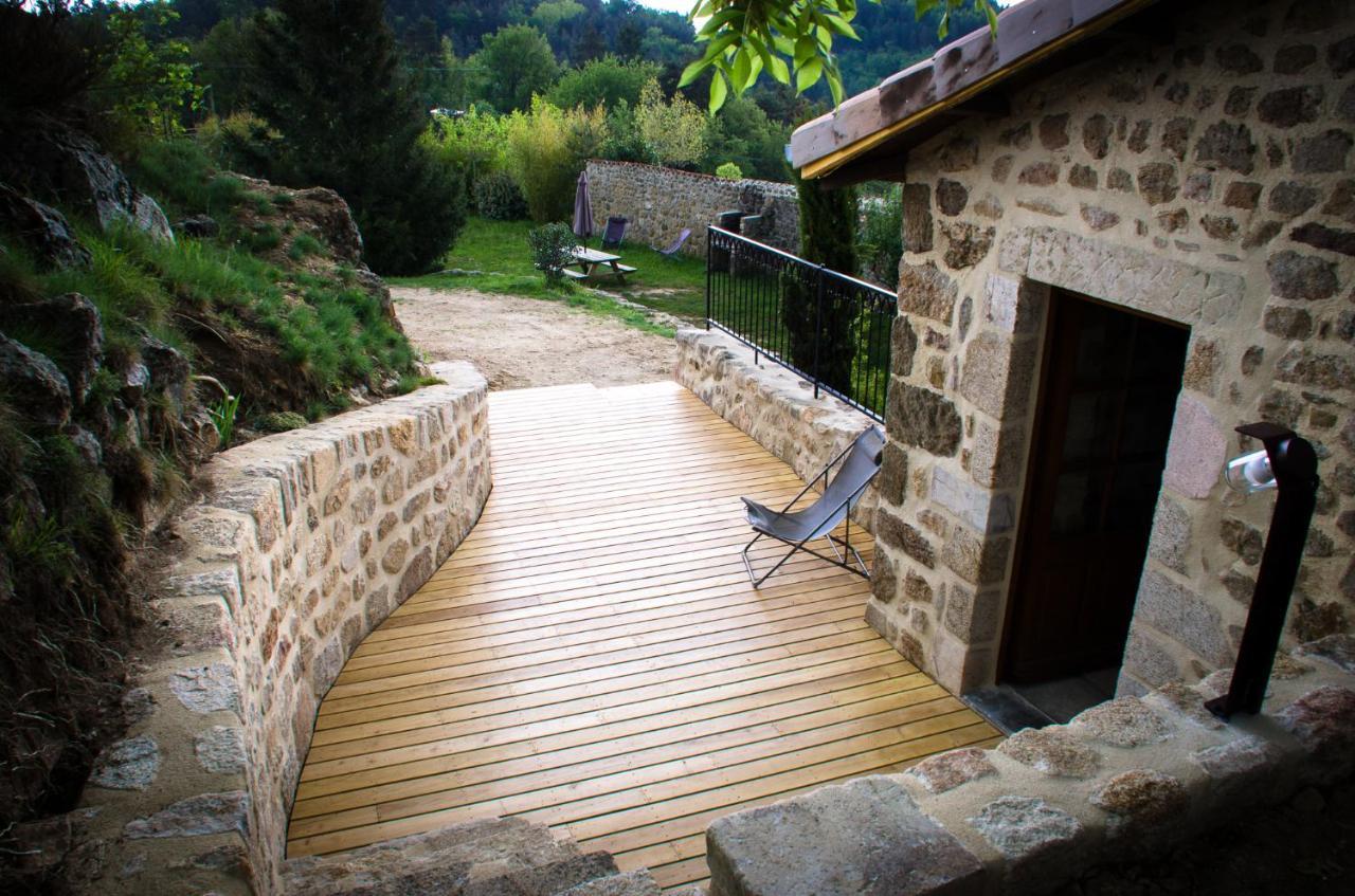 Le Petit Rias Gite Soleil Saint Maurice en Chalencon Экстерьер фото