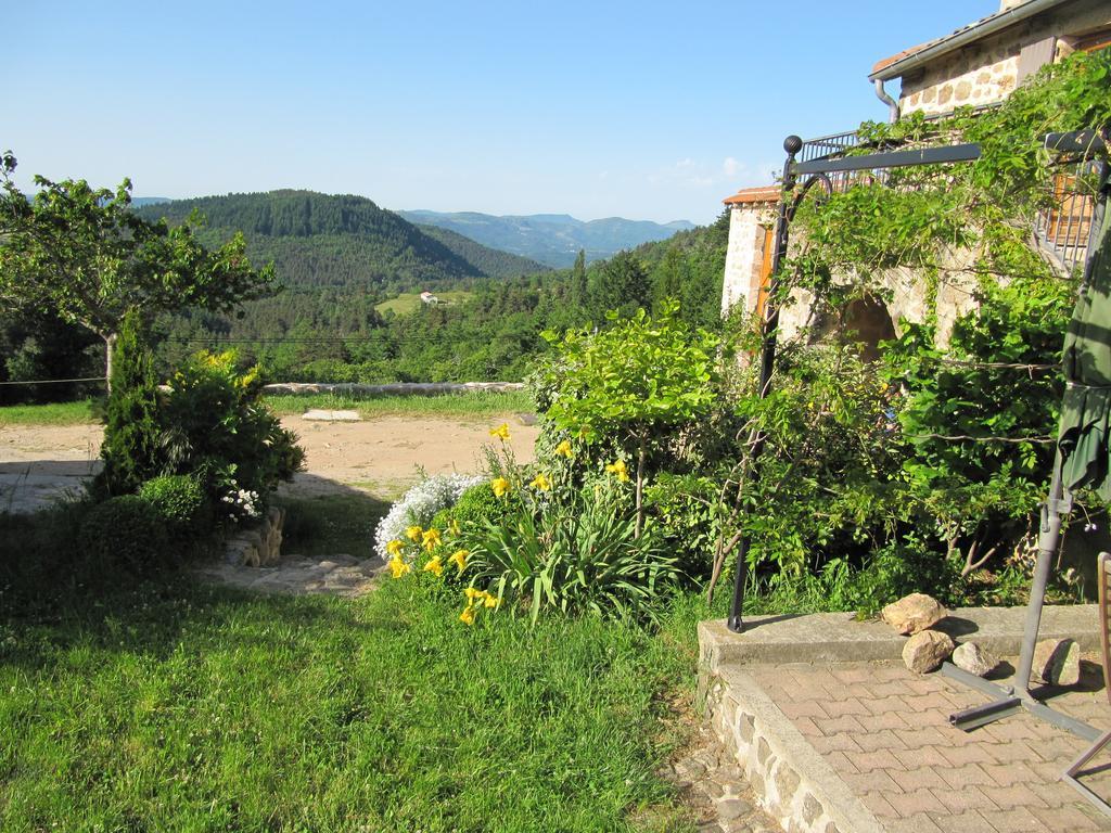 Le Petit Rias Gite Soleil Saint Maurice en Chalencon Экстерьер фото