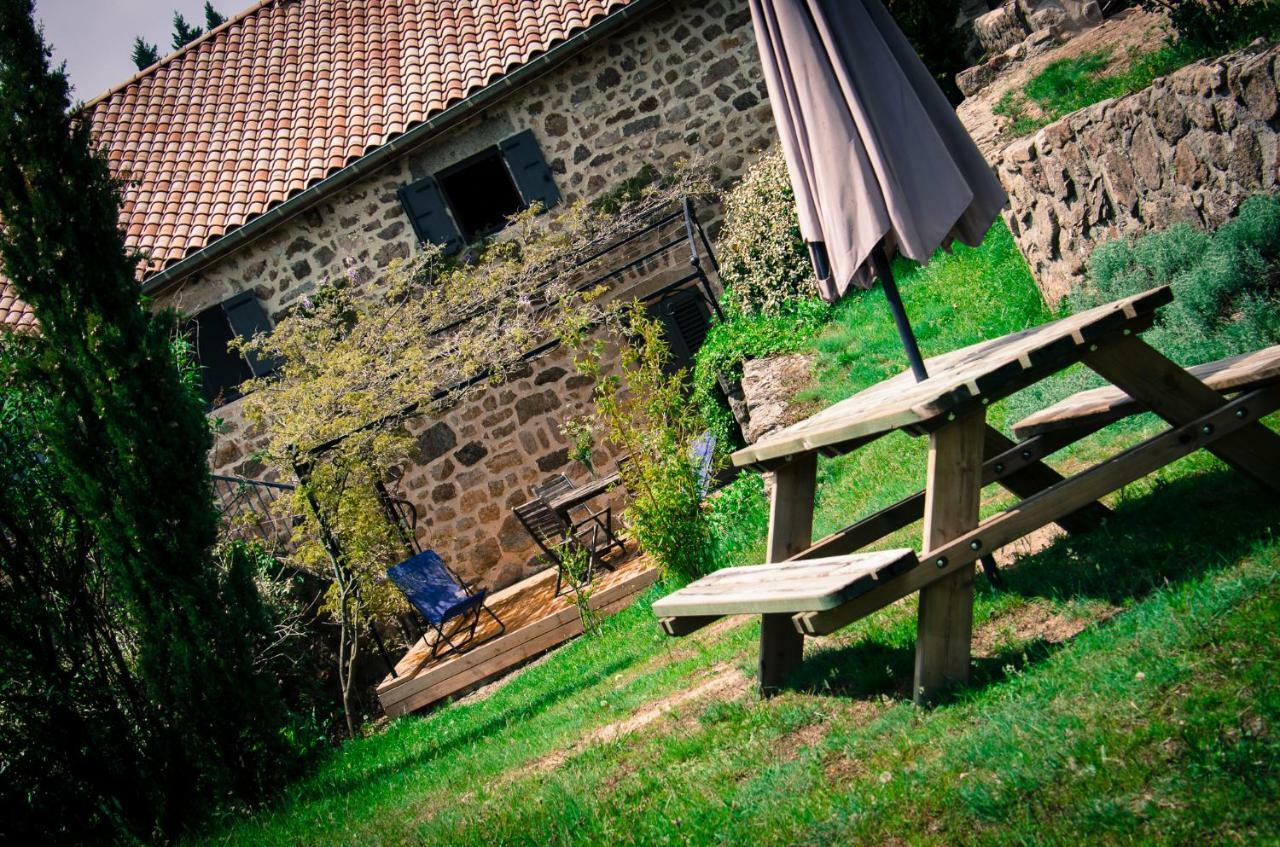 Le Petit Rias Gite Soleil Saint Maurice en Chalencon Экстерьер фото